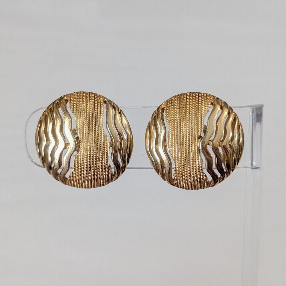 Vintage Trifari Clip On Earrings Gold Tone Circle with Wavy & Line Design Large
